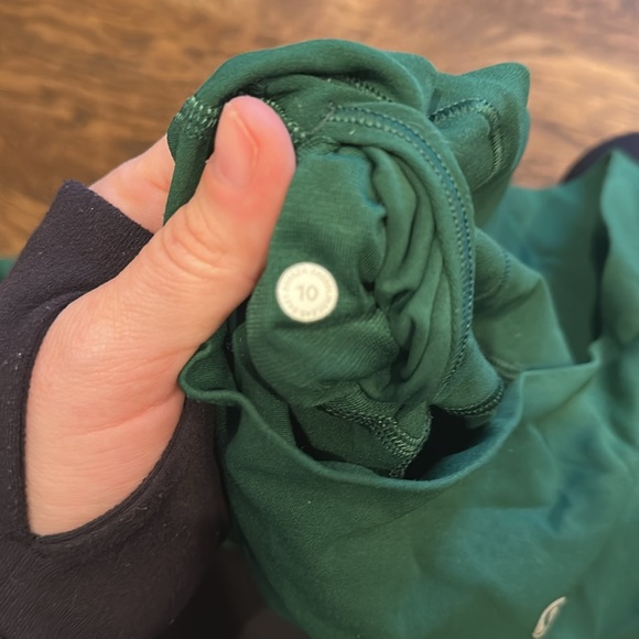 Lululemon 28” Align Legging - Picture 4 of 4